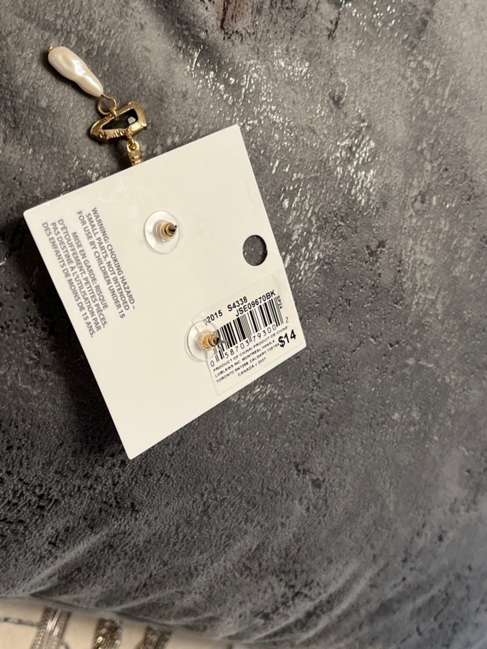 ๐CLEARANCE - E68 NWT JOE FRESH Goldtone Black Pearl Inukshuk & Dangle Earrings - Picture 5 of 7